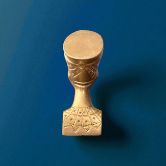 Nefertiti Büstü