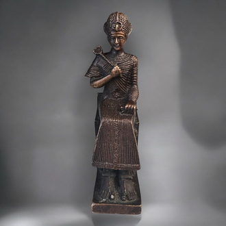 Antik Mısır’ın efsanevi firavunu II. Ramses’e ait bronz heykel reprodüksiyonu.