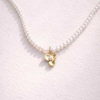 İncili Pembe Menekşe Charm