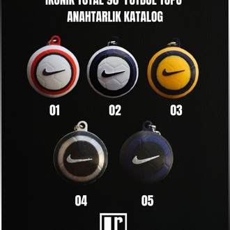 İkonik Total 90 Futbol Topu Anahtarlık