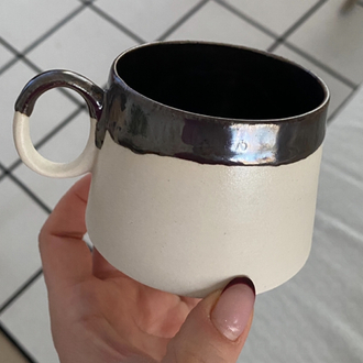 Metallic cup