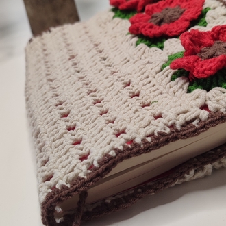 kırmızı çiçek kitap kılıfı