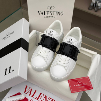 Valentino Rockstud Sneaker