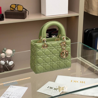 LADY DIOR
