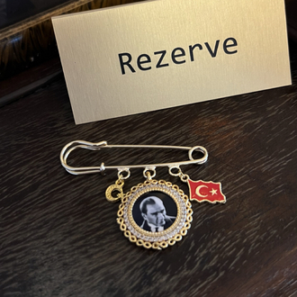 5 Adet Atatürk Portreli Yaka Broşu