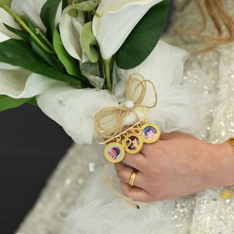 5 Fotoğraflı (3 Fotoğraflı + 2 Charmlı) Hatıra İğnesi