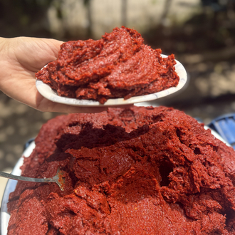 1 kg tatlı biber salçası 