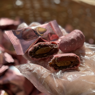 500 Gr Bademli  Çilekli Çikolatalı Hurma