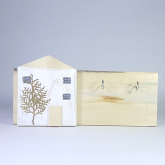 2 çengelli anahtarlık. 30x14x3 cm.