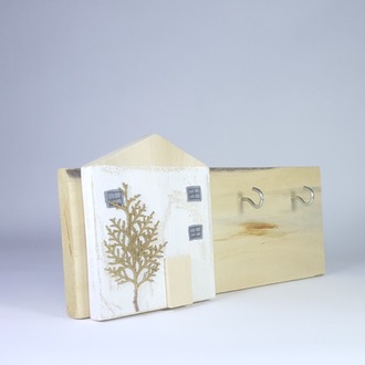 2 çengelli anahtarlık. 30x14x3 cm.