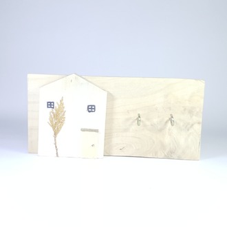 2 çengelli anahtarlık. 25x12x3 cm.
