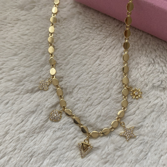 Arpa Model Charm’lı Çelik Kolye