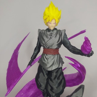 Goku Figür