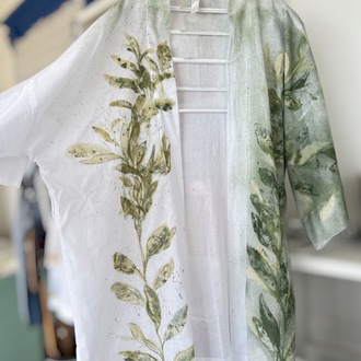 Kimono, hand-painted • green leaves