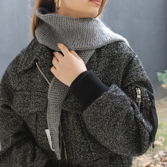 Örgü Gri Kruvasan Şal/ Knitted Croissant Wrap – Grey