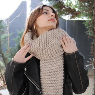 El Örgüsü Krem Atkı