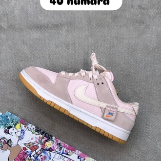 Nike sb dunk pink