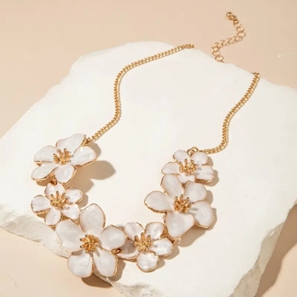 Blossom Elegance kolye