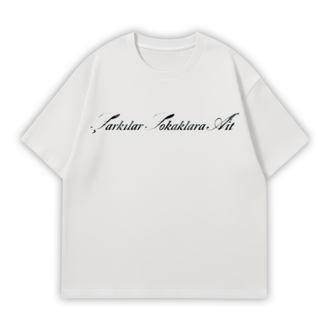 Şarkılar Sokaklara Ait FANMADE Oversize T-Shirt Beyaz