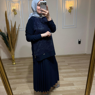 Bluzu sim detaylı etekli takım LACİVERT 