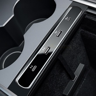 Tesla Model Y/Model 3 Hızlı Şarj ve Data Aktarım Portu, Type C & USB-A Şarj ve Data Aktarımı