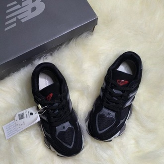 NEW BALANCE 9060 BLACK