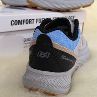 SKECHERS WATERPROOF