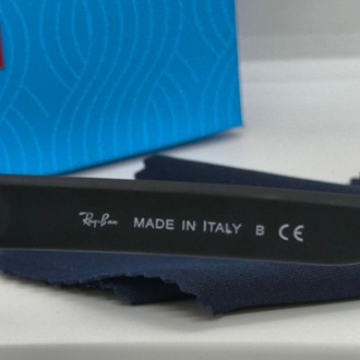 RAY-BAN