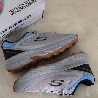SKECHERS WATERPROOF