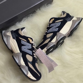 NEW BALANCE 9060 NAVY BLUE-CREAM-NUBUCK