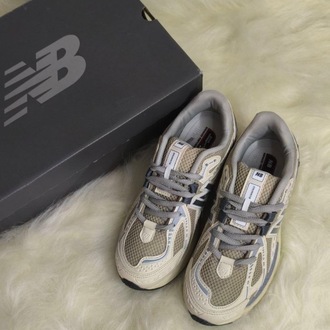 NEW BALANCE 1906 CREAM-ANTHRACİTE