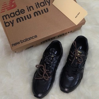 NEW BALANCE 530 MİU MİU BLACK