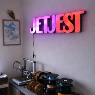 300yedek parca ARGB LED’li Dekoratif İsim Kutusu – Kişiye Özel Hediye & Ev Dekoru