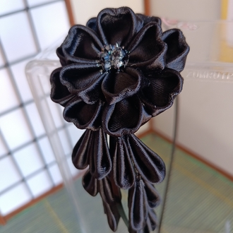 Katmerli Sakura Taç Siyah
