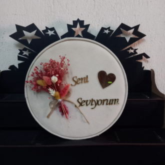 YUVARLAK SENİ SEVİYORUM YAZILI HEDİYE KUTUSU 