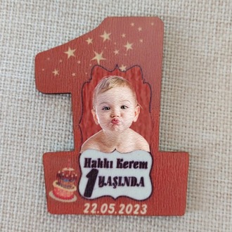 1 Yaş Ahşap Mdf Magnet – Kişiye Özel Doğum Günü Hatırası 7 Cm Fotoğraflı Magnet 25 Adet