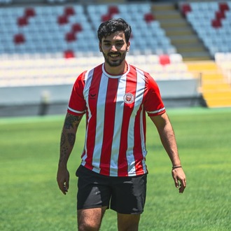 ÖN SATIŞ - Karaman FK 2026 Kırmızı Çubuklu Forma