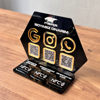 3 QR & NFC Özellikli PleksiGlass Stant Petek Tasarımlı