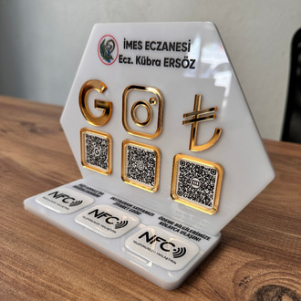 3 QR & NFC Özellikli PleksiGlass Stant Petek Tasarımlı