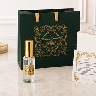 VELVET 3LÜ İRİ GÜL ISLAK ÇİÇEK ALLIKLI BEYAZ ,GOLD METAL KABARTMALI BÜYÜK ETİKET 