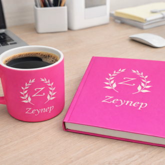 Kişiye Özel Ofis Seti – İsimli Kupa & Defter