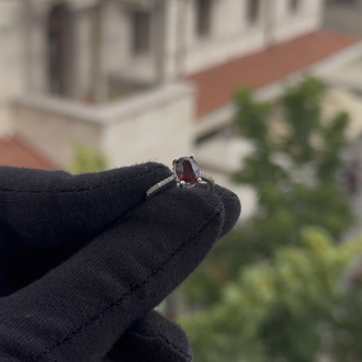 Garnet Taşlı Gümüş Yüzük