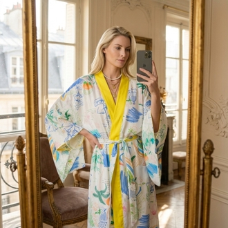 Exotic kimono