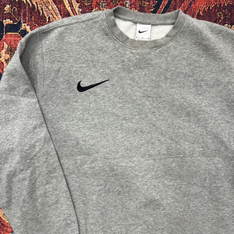 Nike Basic Sweatshirt