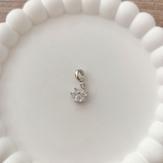 Beyaz taşlı pati charm
