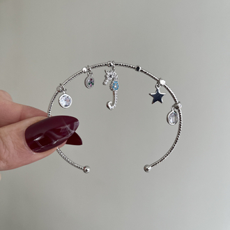 Çoklu Charm Detaylı Kelepçe | Silver