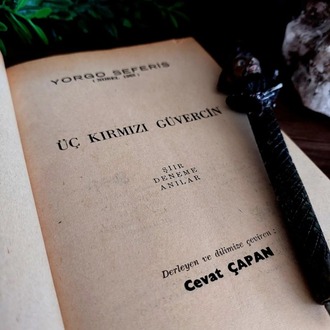 Yorgo Seferis — Üç Kırmızı Güvercin | 1971