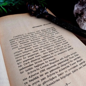 Yorgo Seferis — Üç Kırmızı Güvercin | 1971