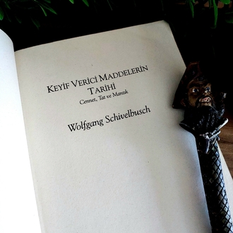 Wolfgang Schivelbusch — Keyif Verici Maddelerin Tarihi | 2000