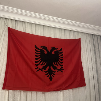 Arnavutluk Kumaş Bayrağı